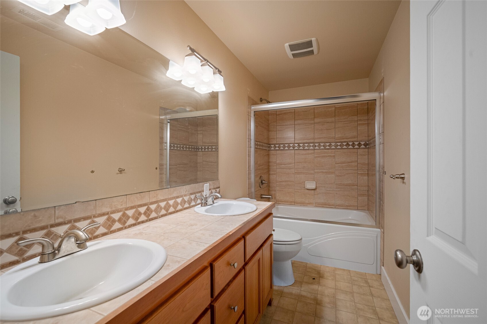 496 Harvest Edge Pl Property Photo 32