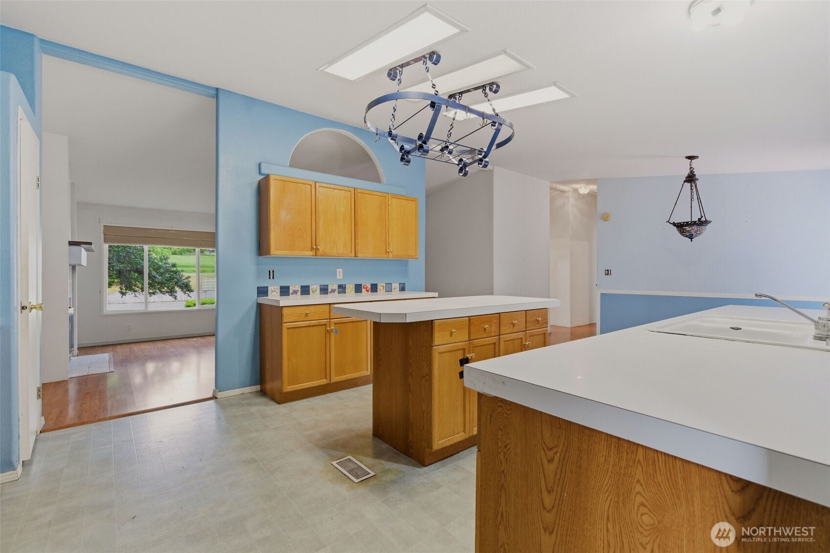 3244 Mardell Drive Property Photo 10