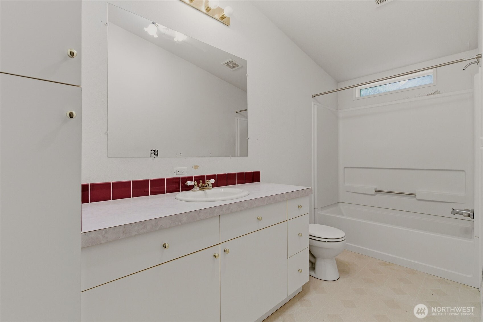 3244 Mardell Drive Property Photo 19