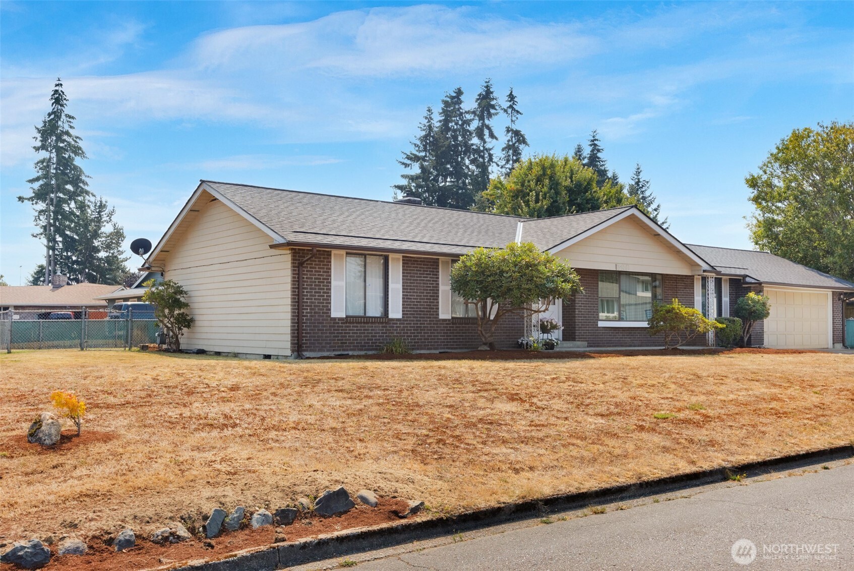 3706 175th Place Property Photo 2