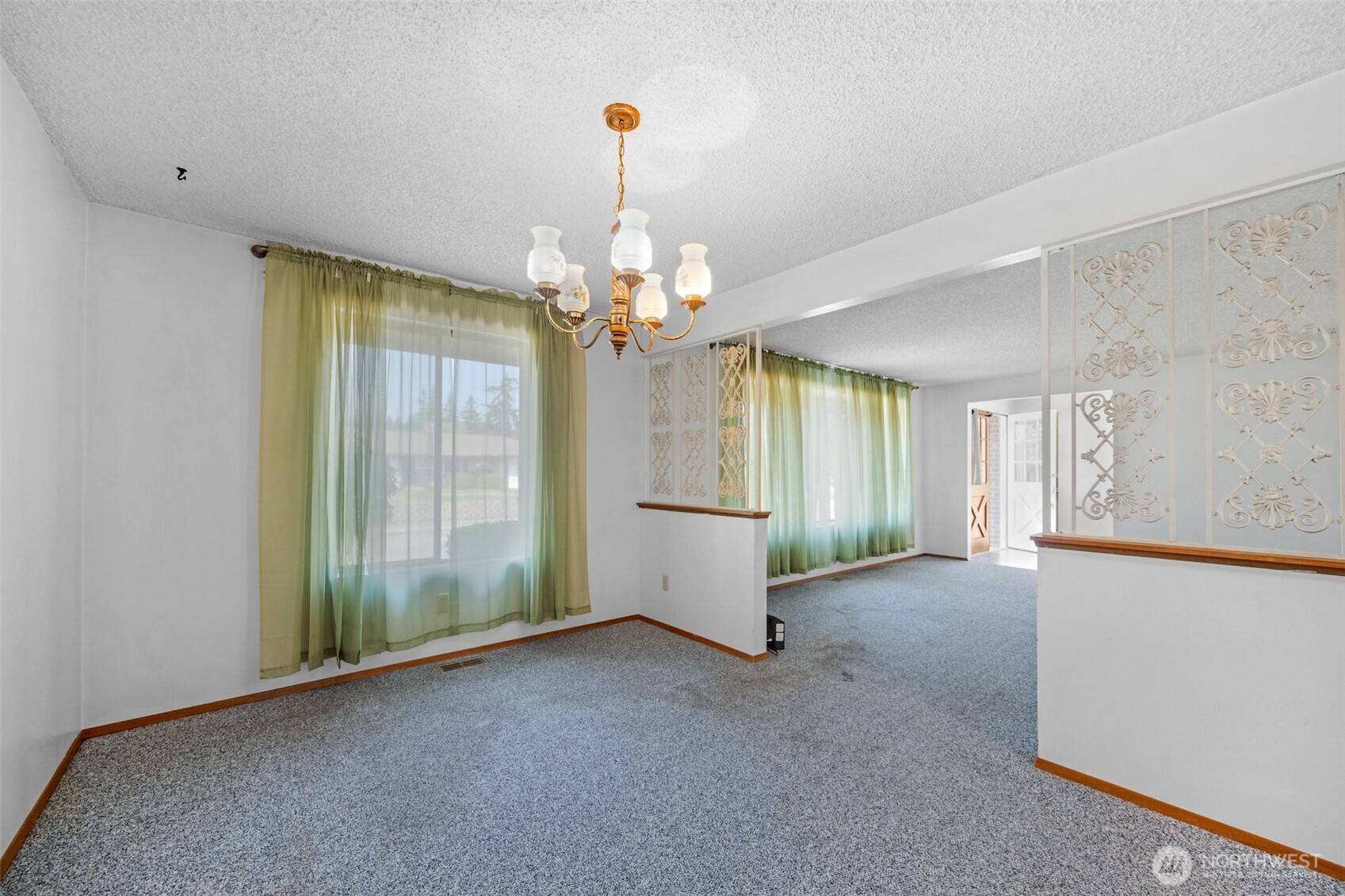 3706 175th Place Property Photo 6
