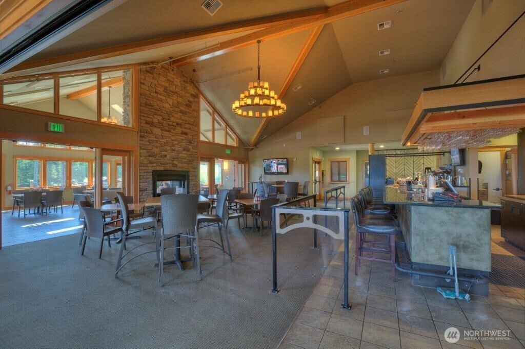 111 E Country Club Drive Property Photo 37