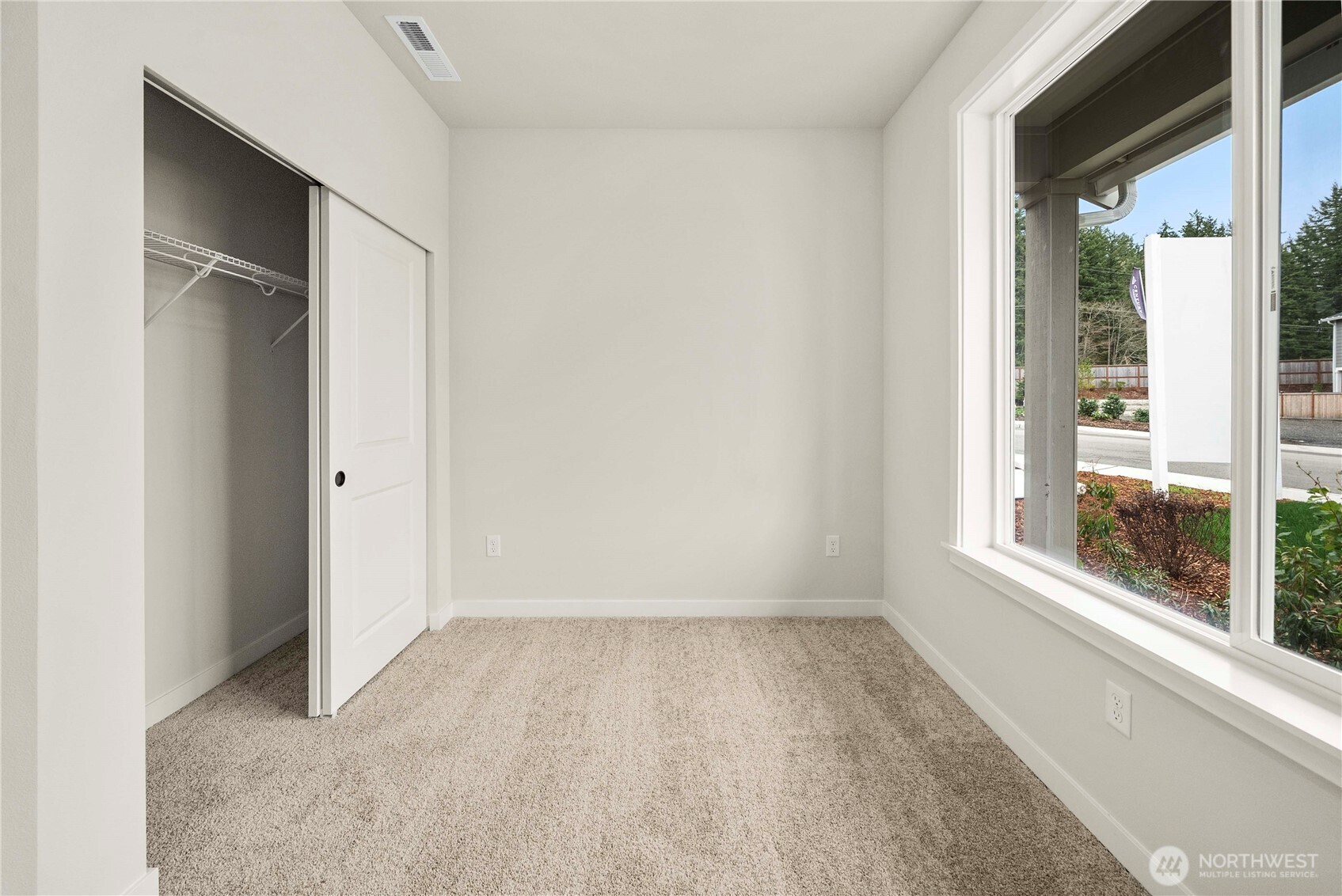 3926 Flat Top Drive Property Photo 2