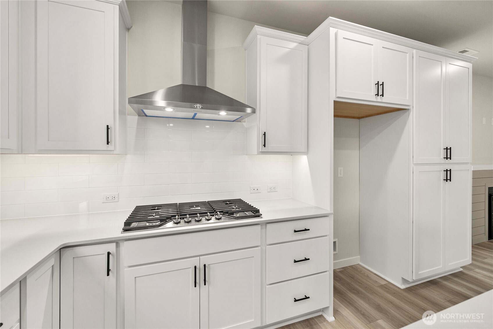 3926 Flat Top Drive Property Photo 14