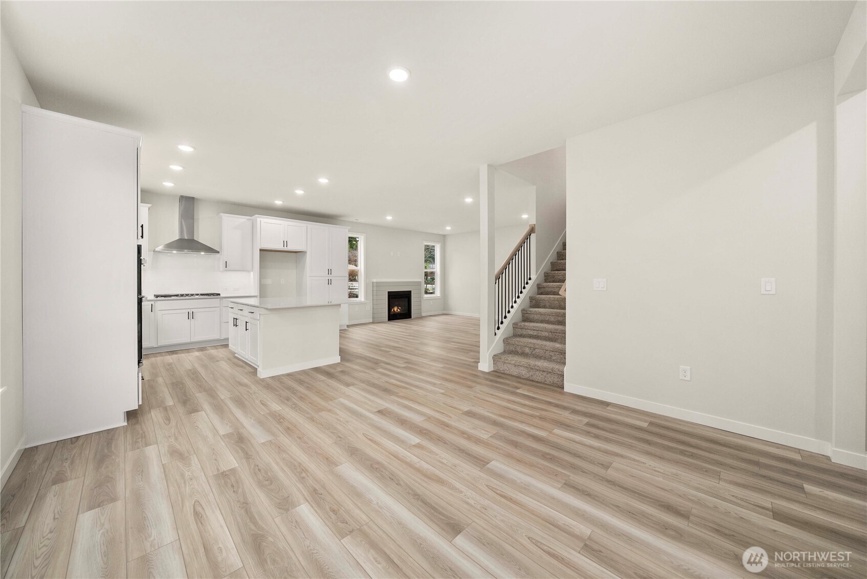 3926 Flat Top Drive Property Photo 16