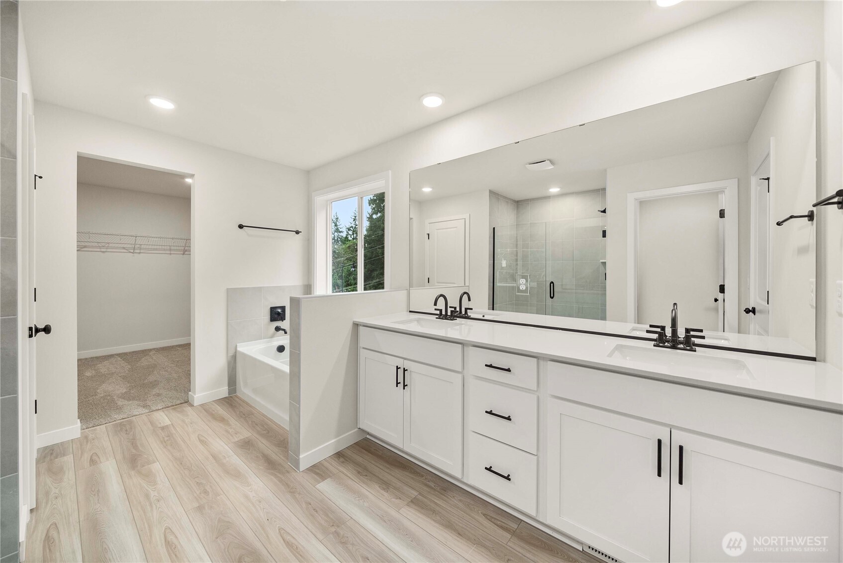 3926 Flat Top Drive Property Photo 27