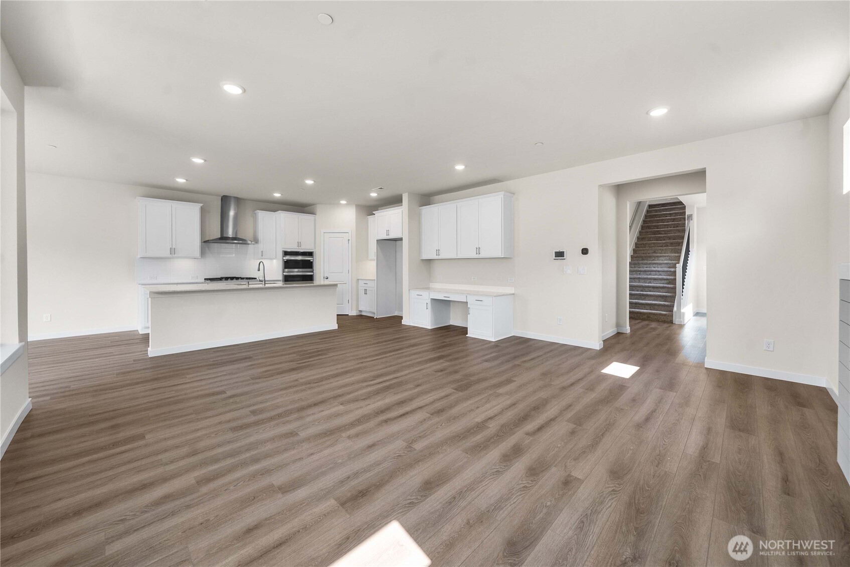 3951 Flat Top Drive Property Photo 14