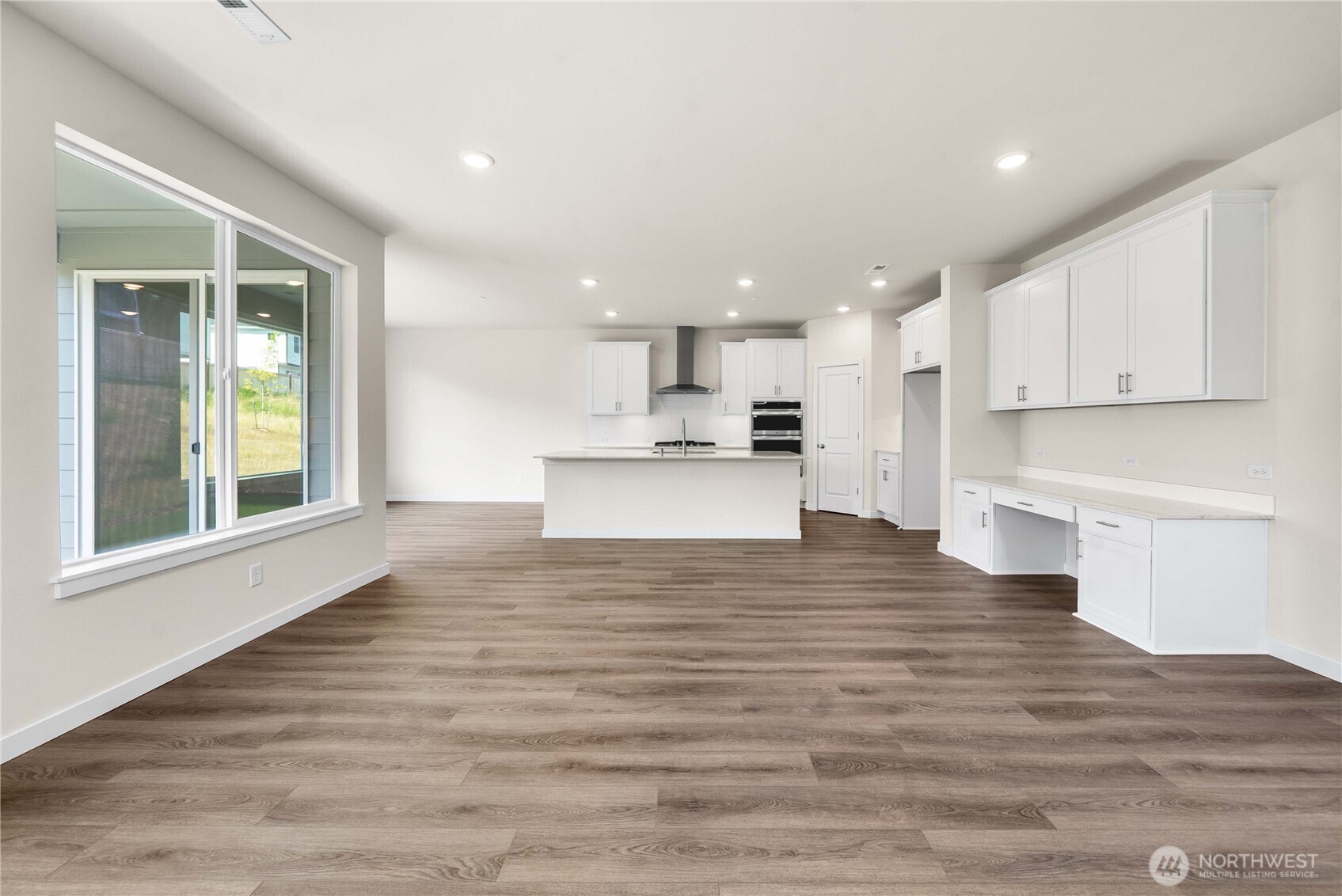 3951 Flat Top Drive Property Photo 16
