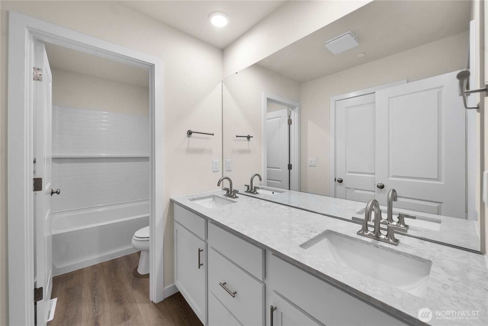 3951 Flat Top Drive Property Photo 21