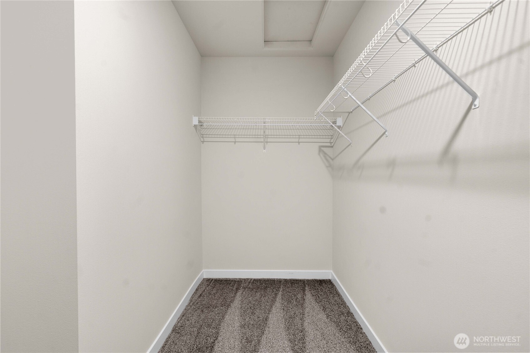 3951 Flat Top Drive Property Photo 28