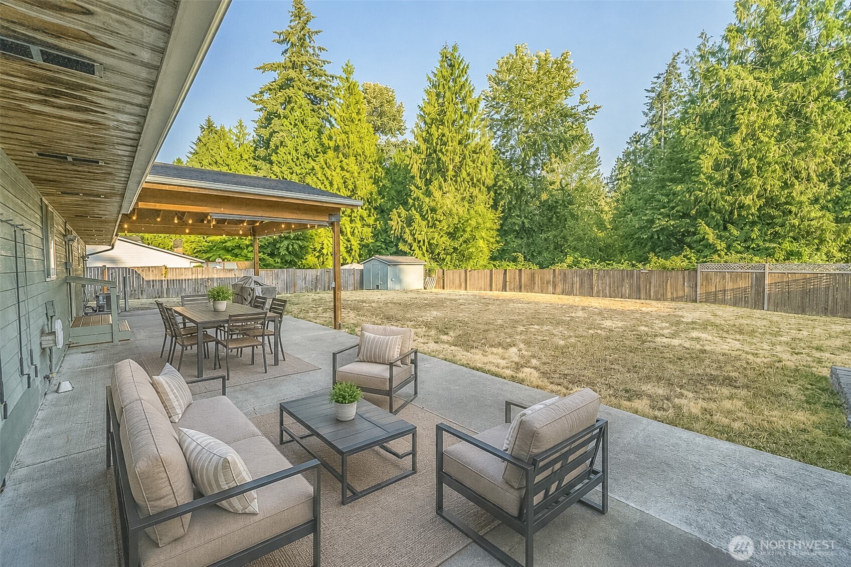 704 105th Place Property Photo 14