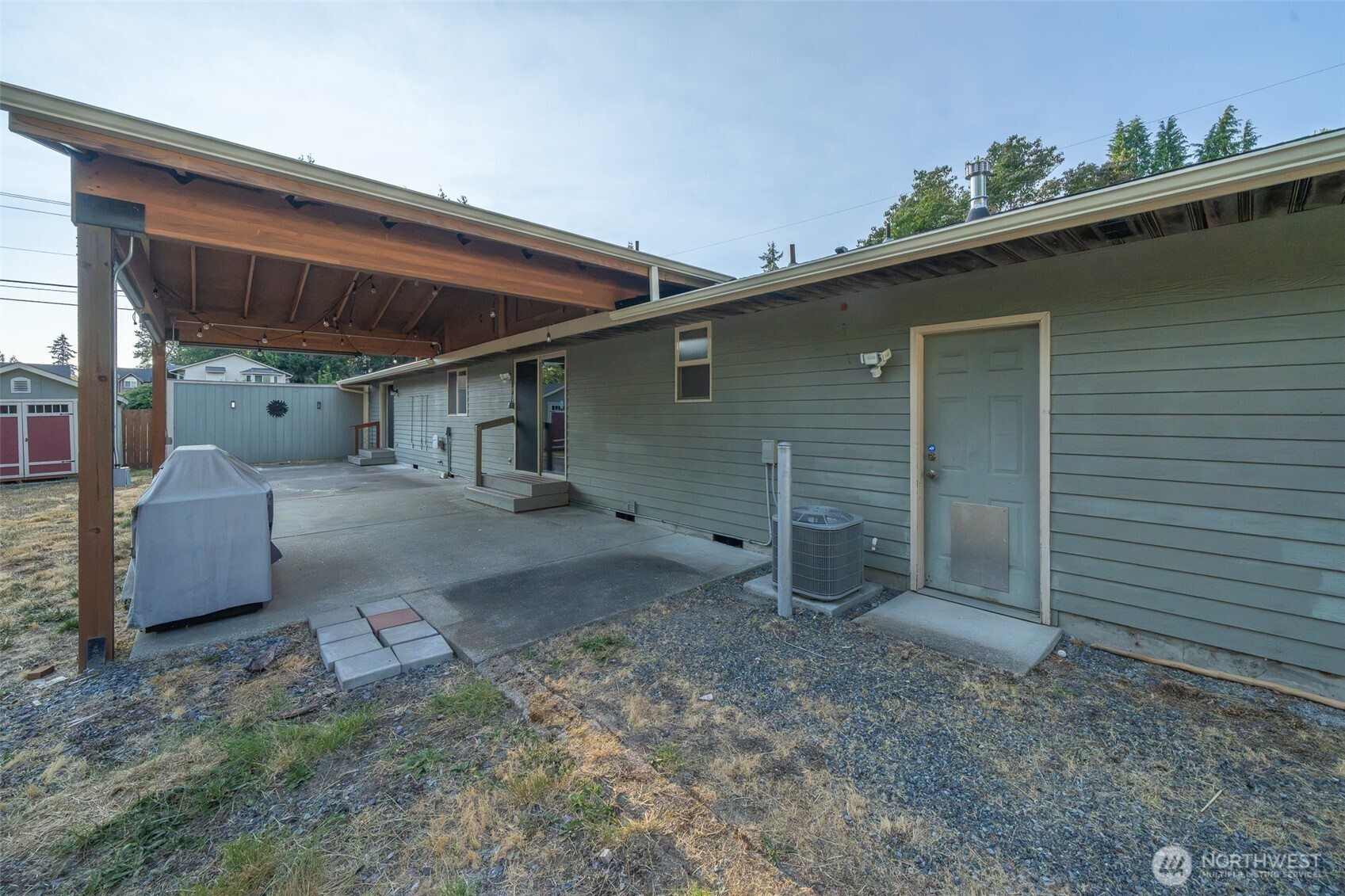 704 105th Place Property Photo 15