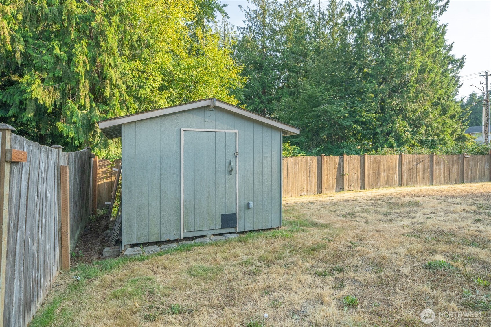 704 105th Place Property Photo 18