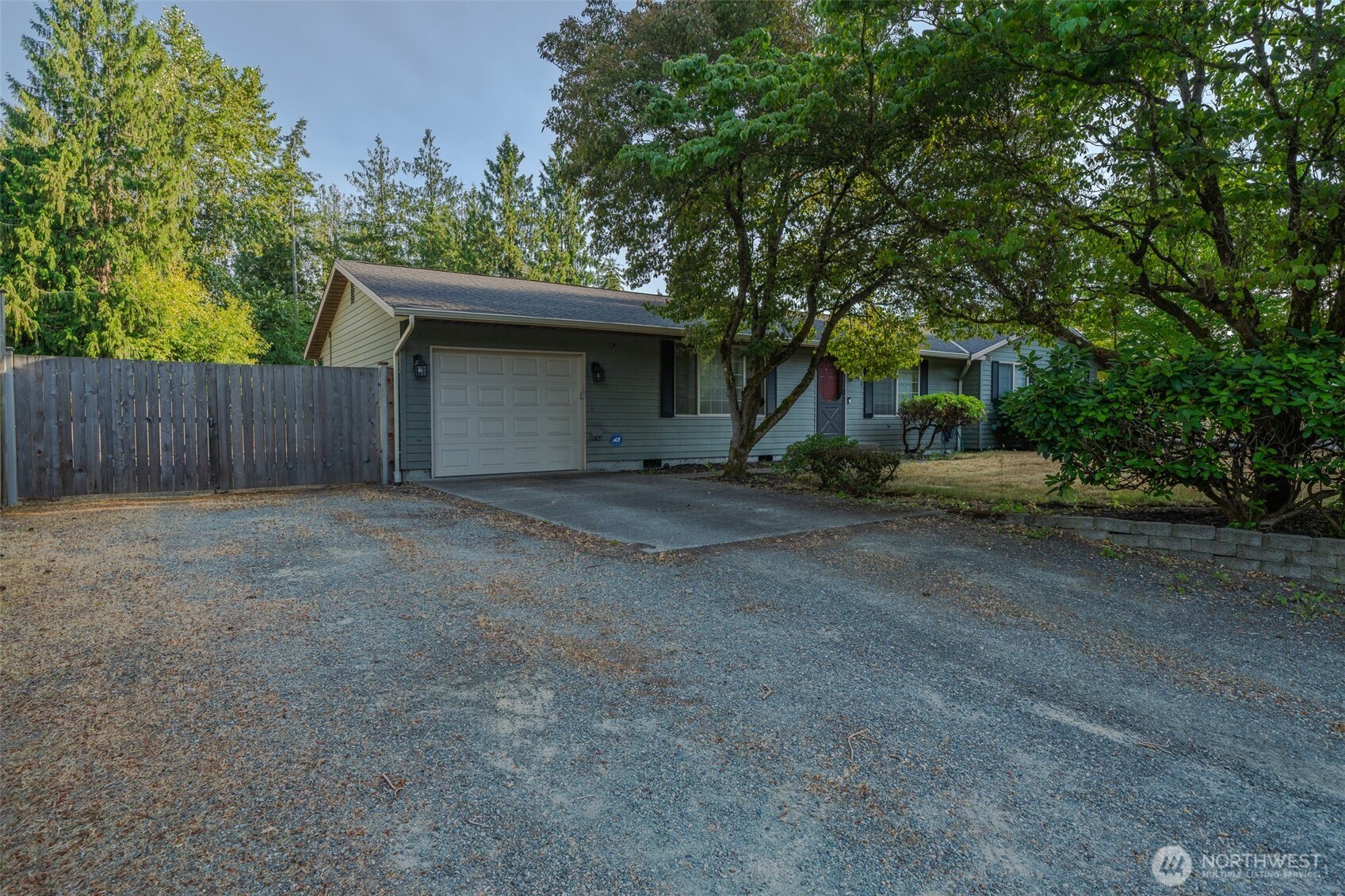 704 105th Place Property Photo 19