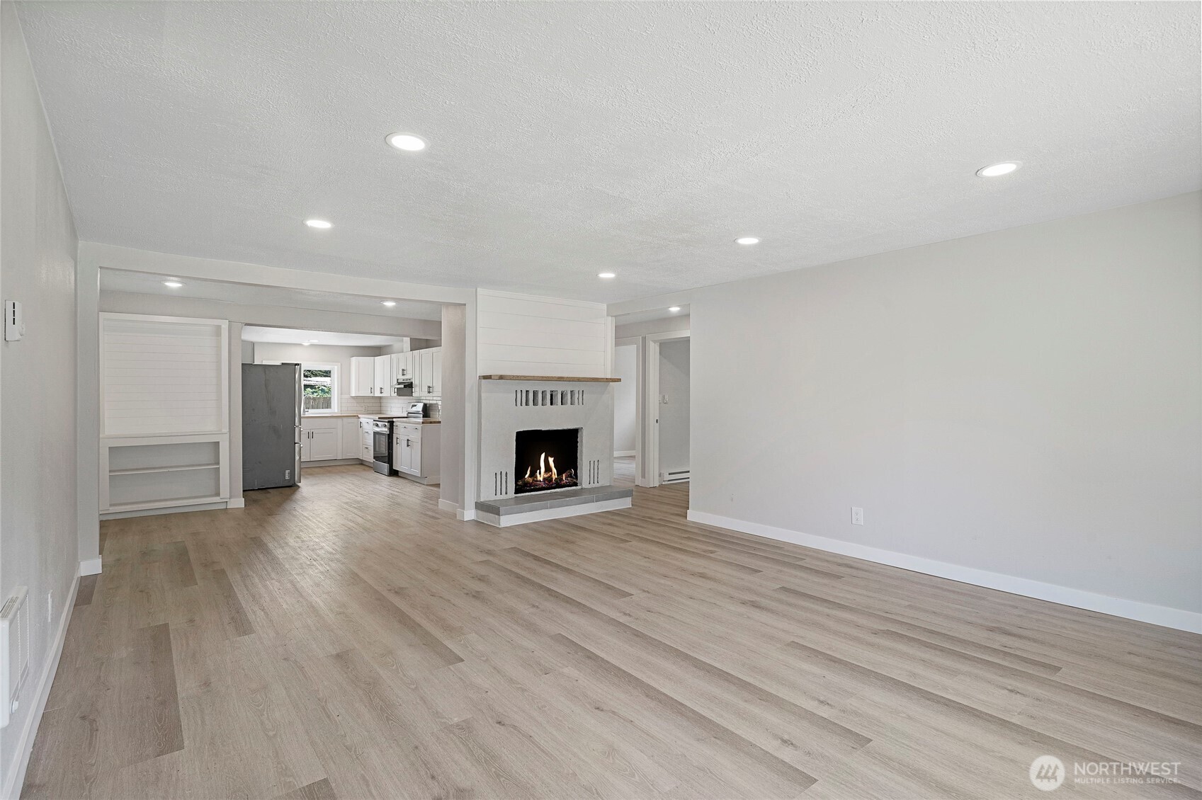 256 Douglas Street Property Photo 8