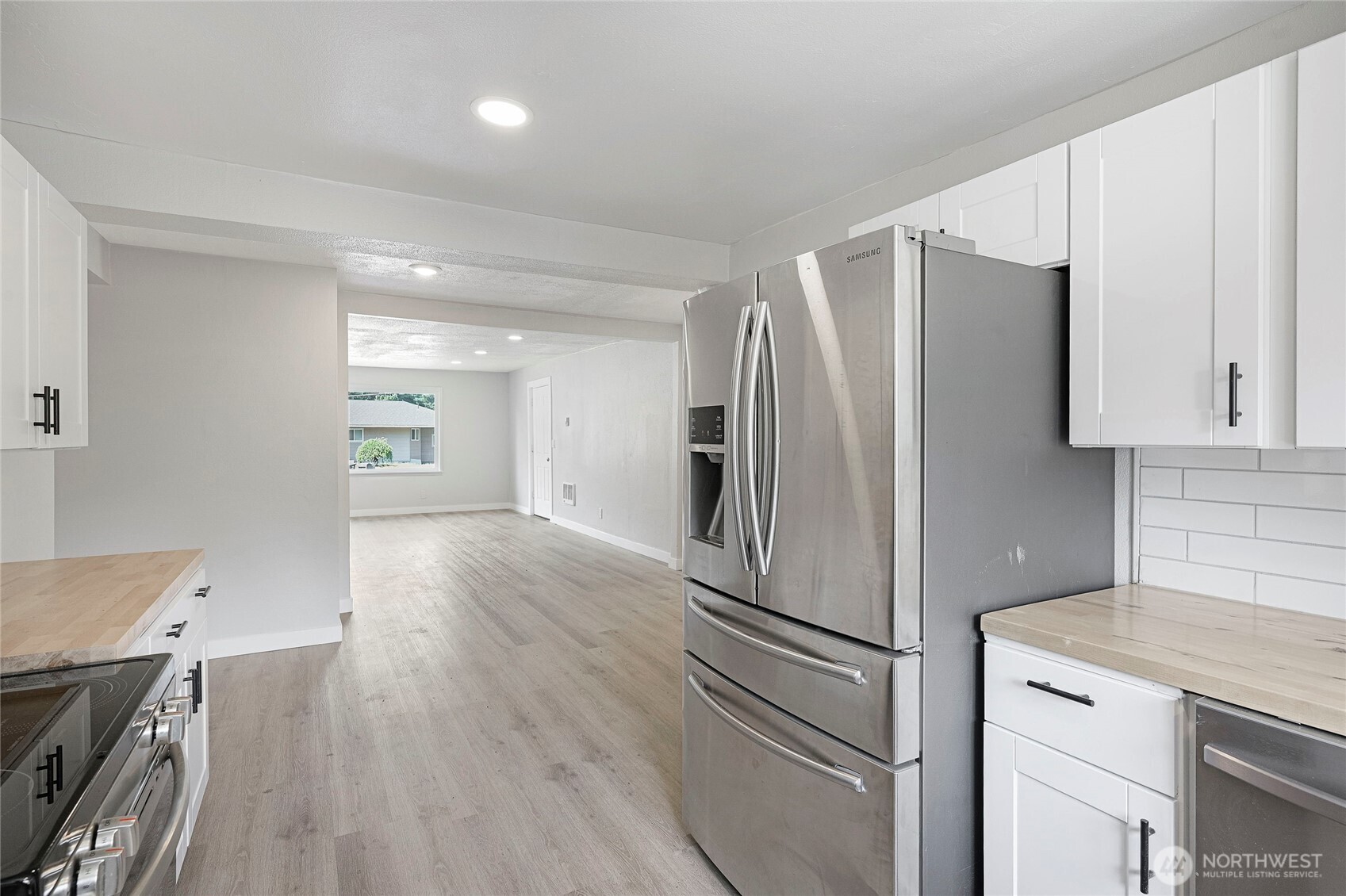 256 Douglas Street Property Photo 15