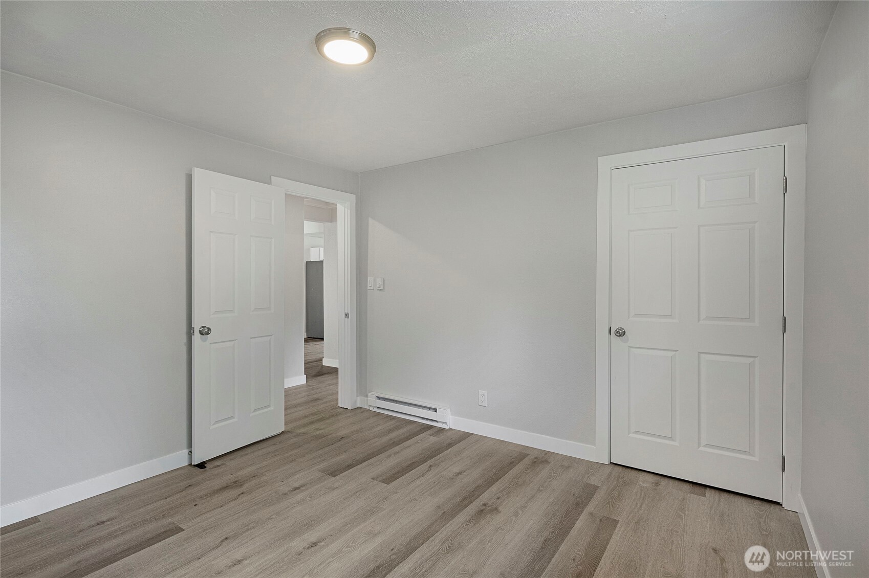 256 Douglas Street Property Photo 33