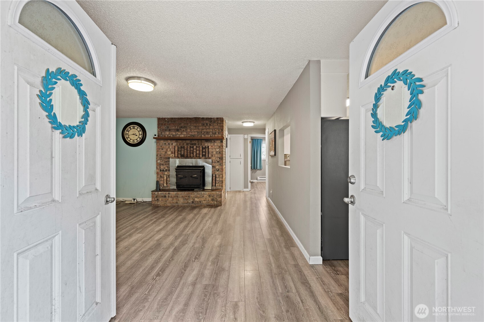 42032 N Shore Lane Property Photo 3