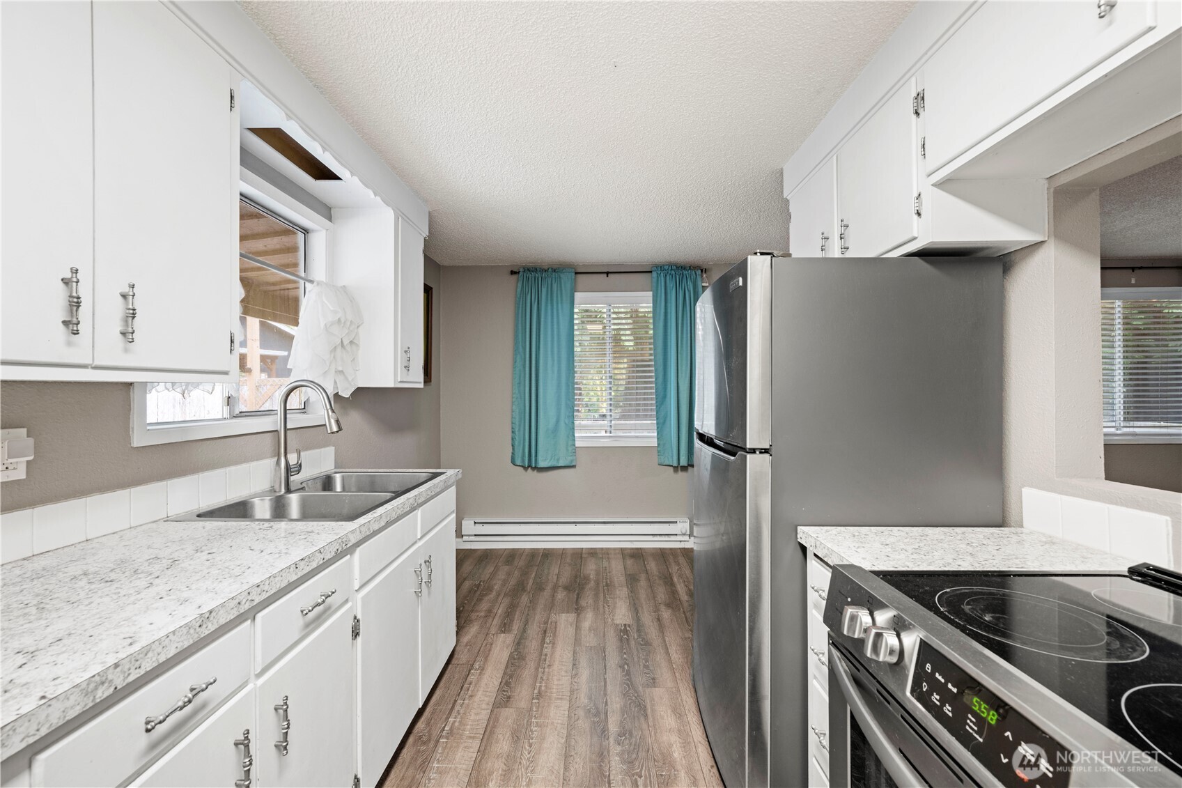 42032 N Shore Lane Property Photo 11