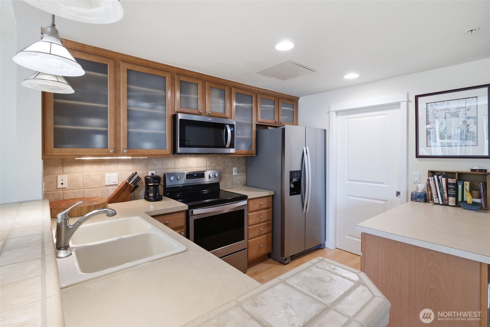55 Williams Avenue 201 Property Photo 13