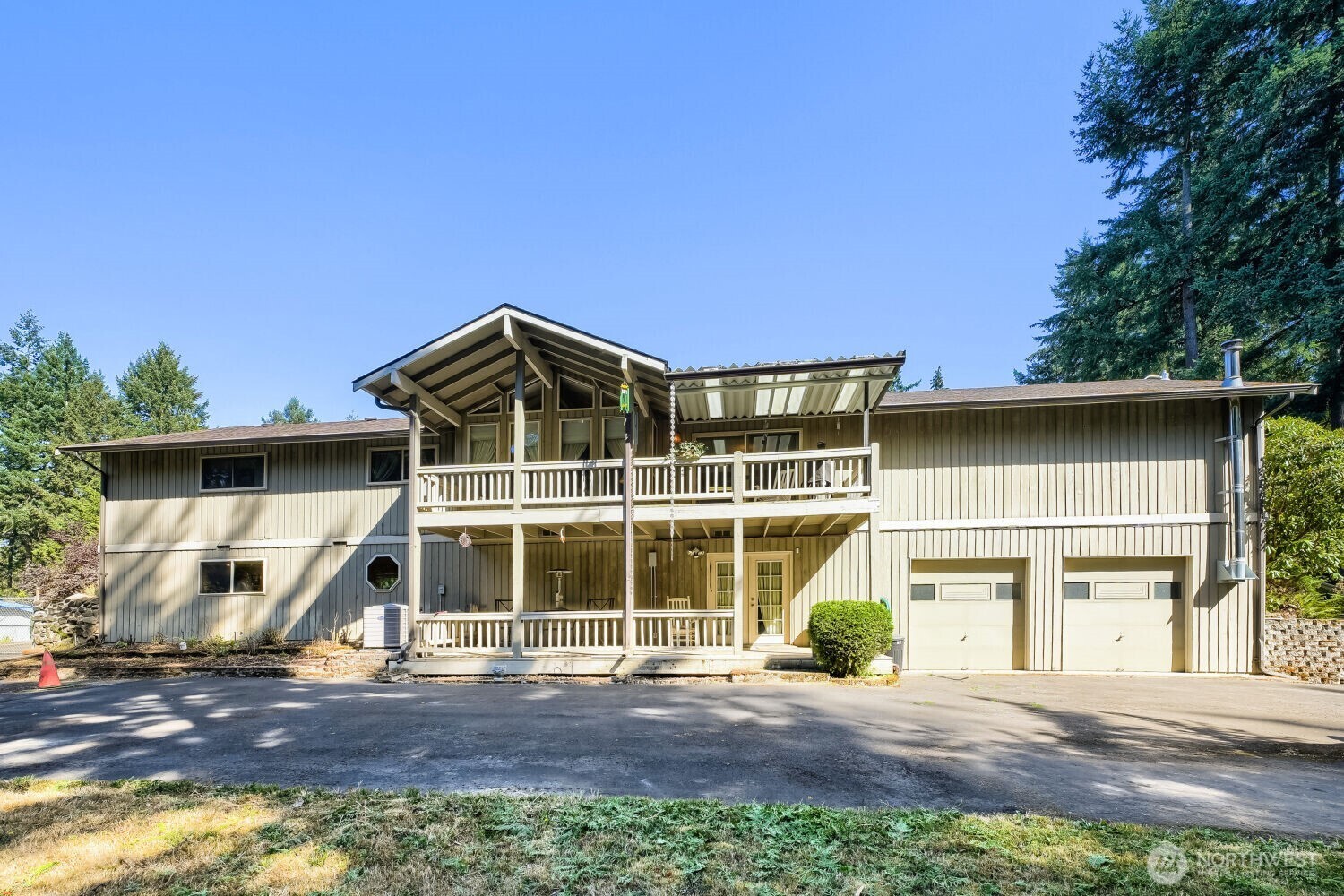 16108 43rd Street Property Photo 3