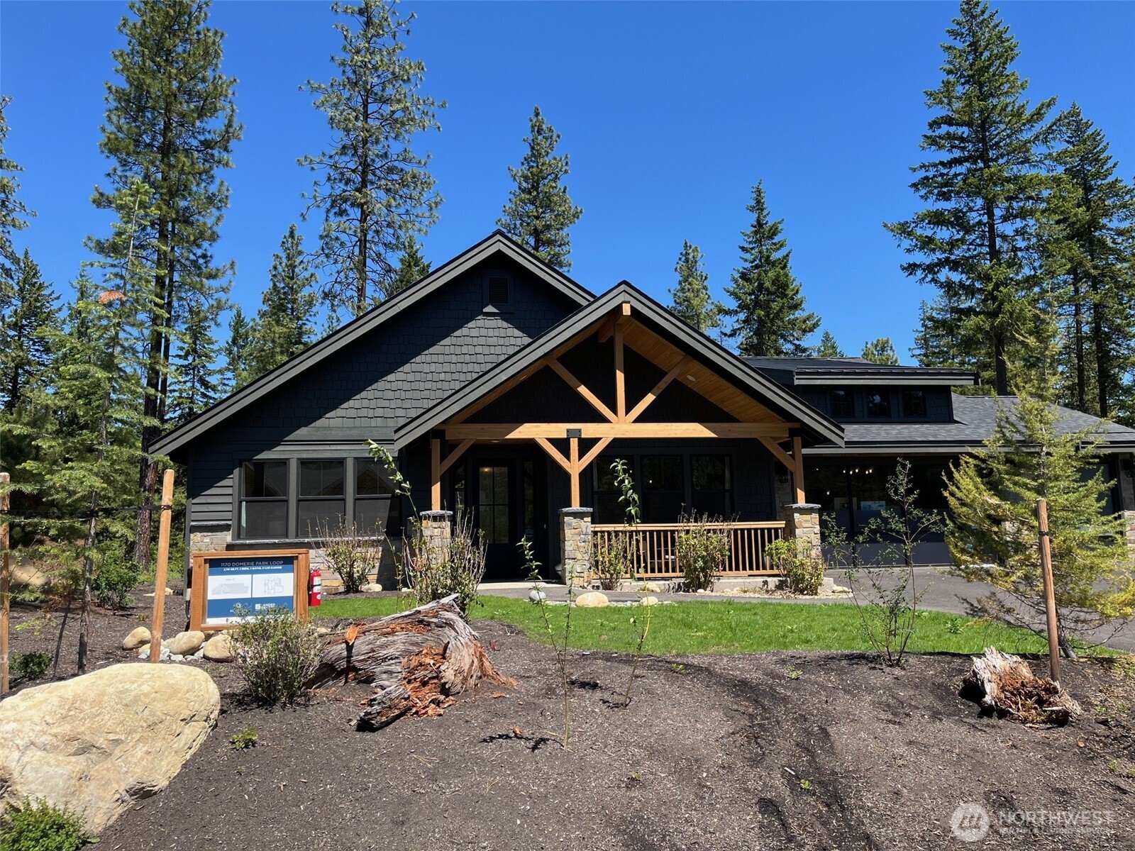 1170 Domerie Park Loop Property Photo 3