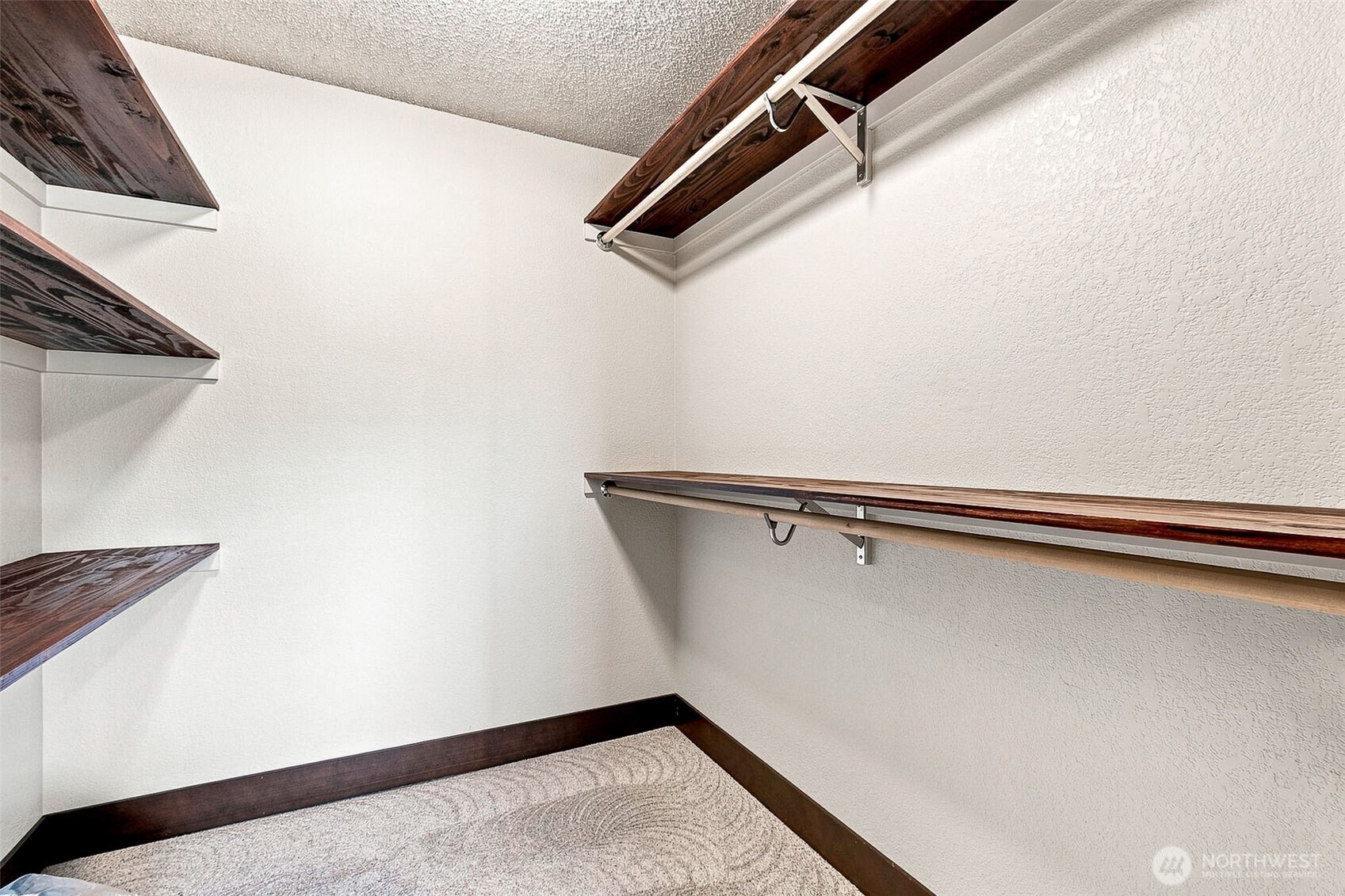 22222 Dock Avenue 2c Property Photo 14