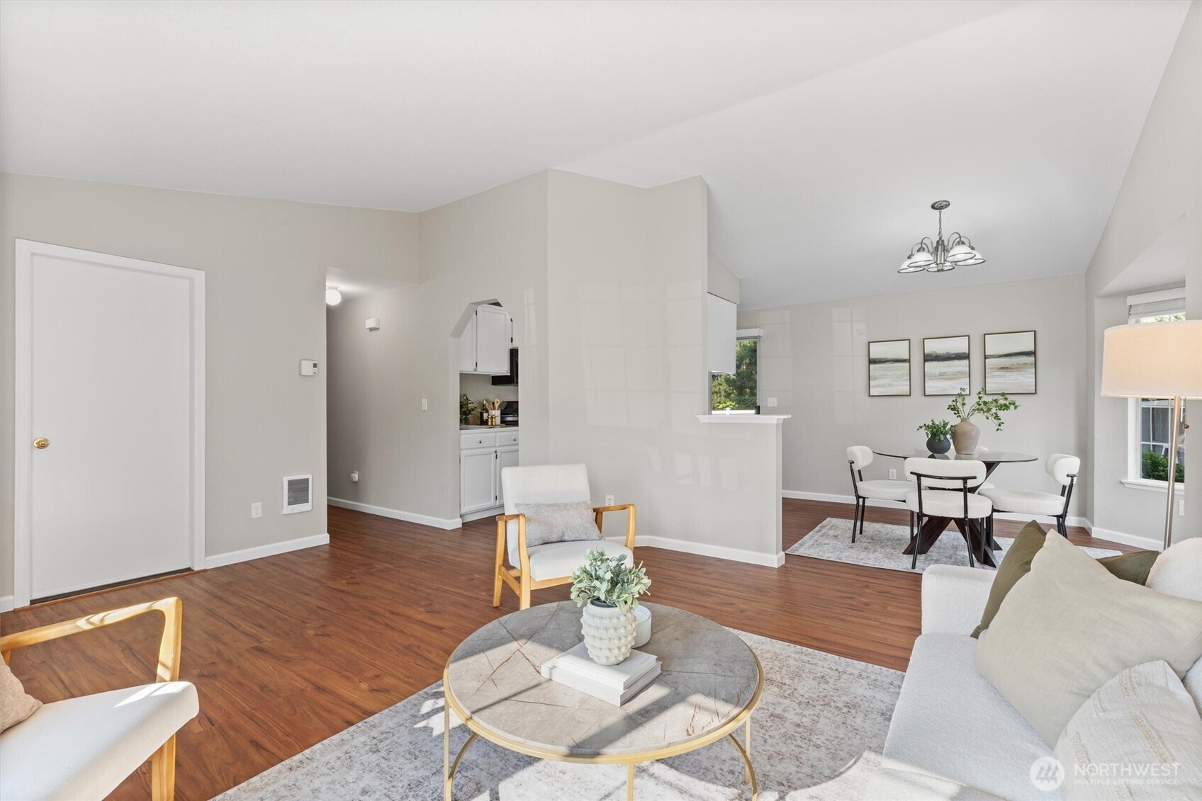 1630 91st Drive Property Photo 6
