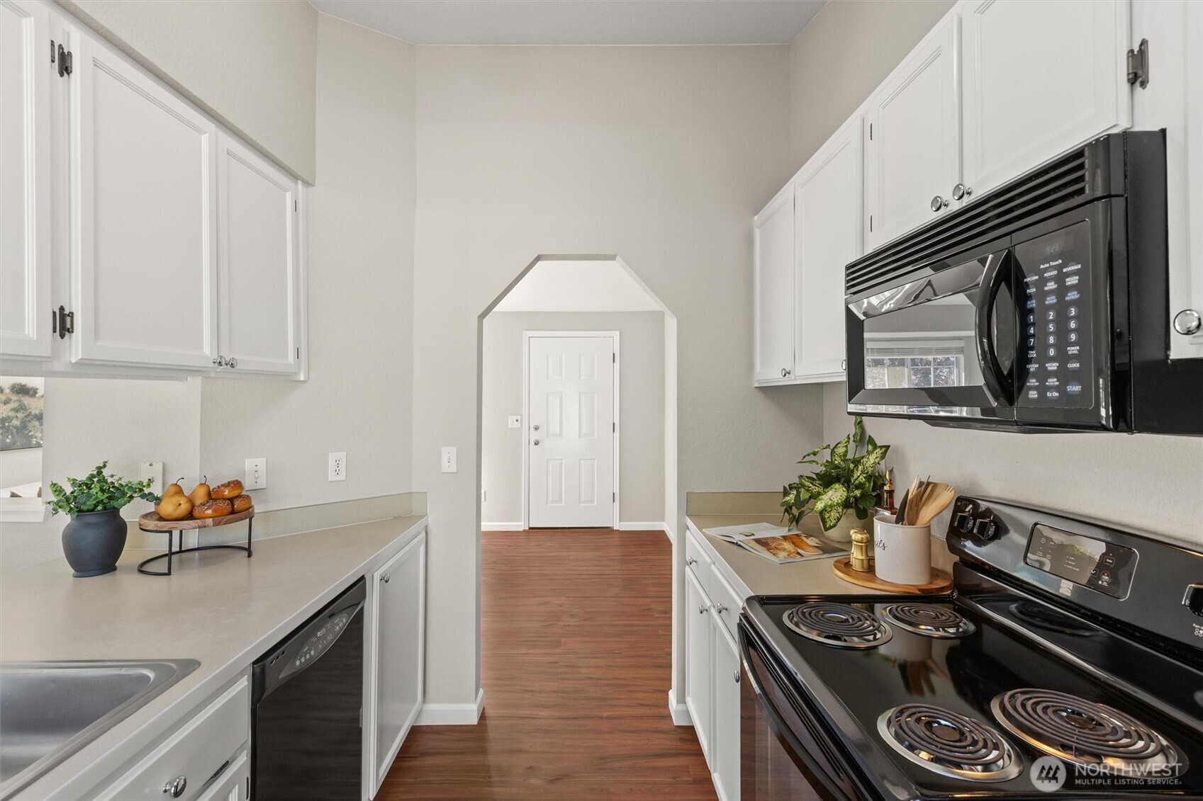 1630 91st Drive Property Photo 11