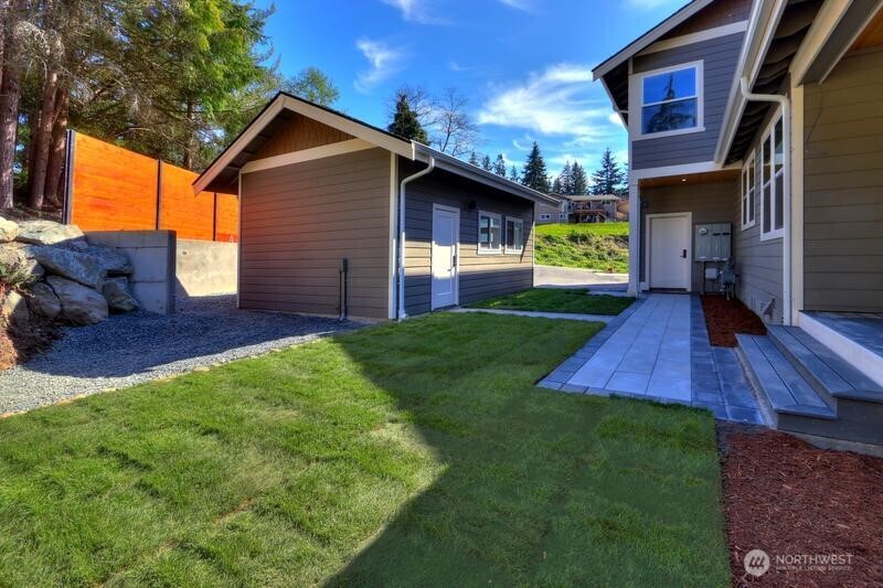 5921 164th Street Property Photo 34