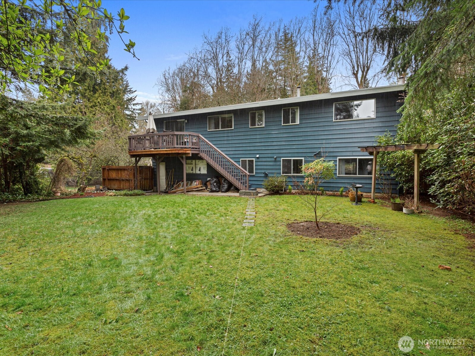 16445 Ambaum Boulevard Property Photo 4