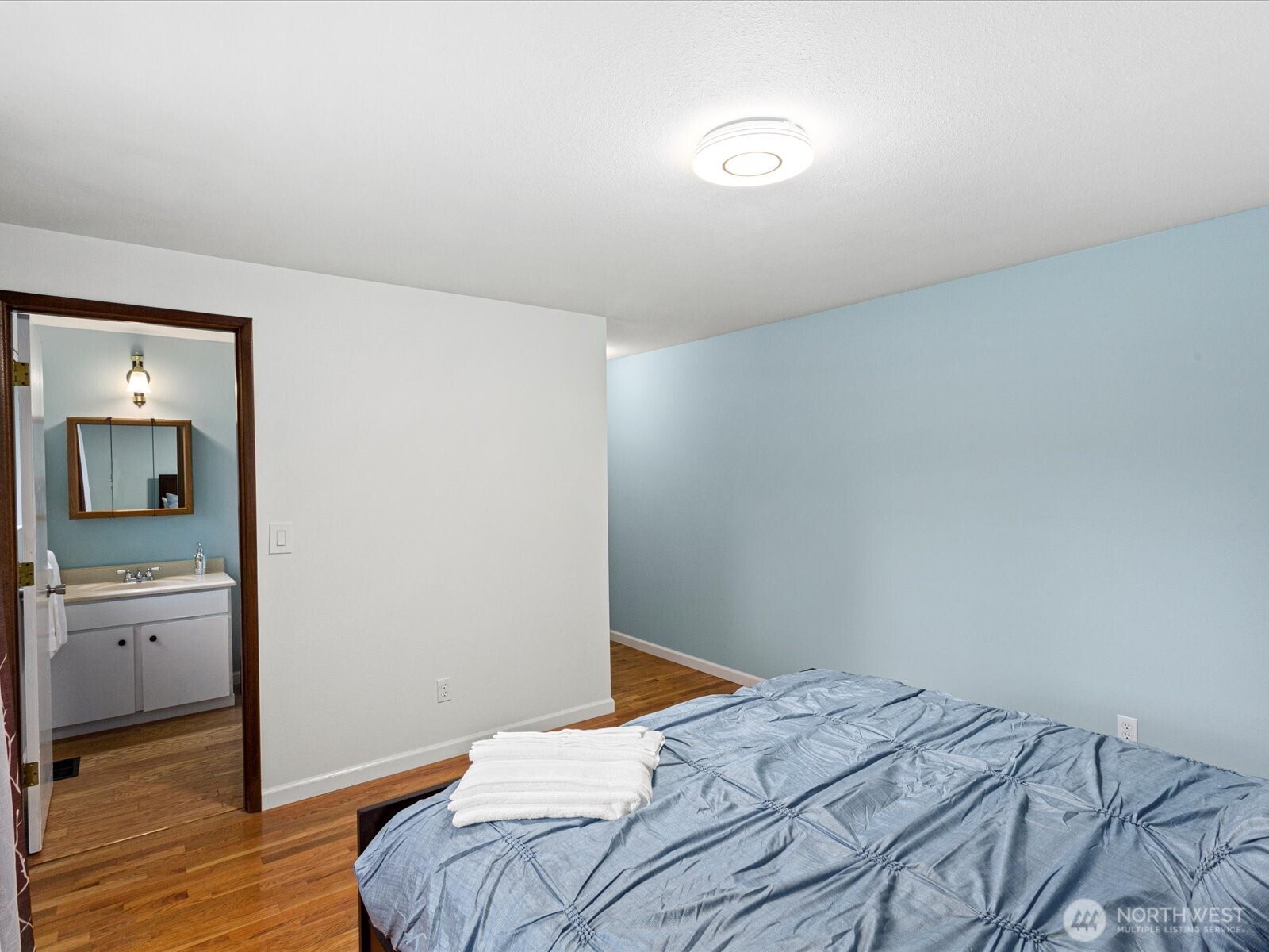 16445 Ambaum Boulevard Property Photo 14