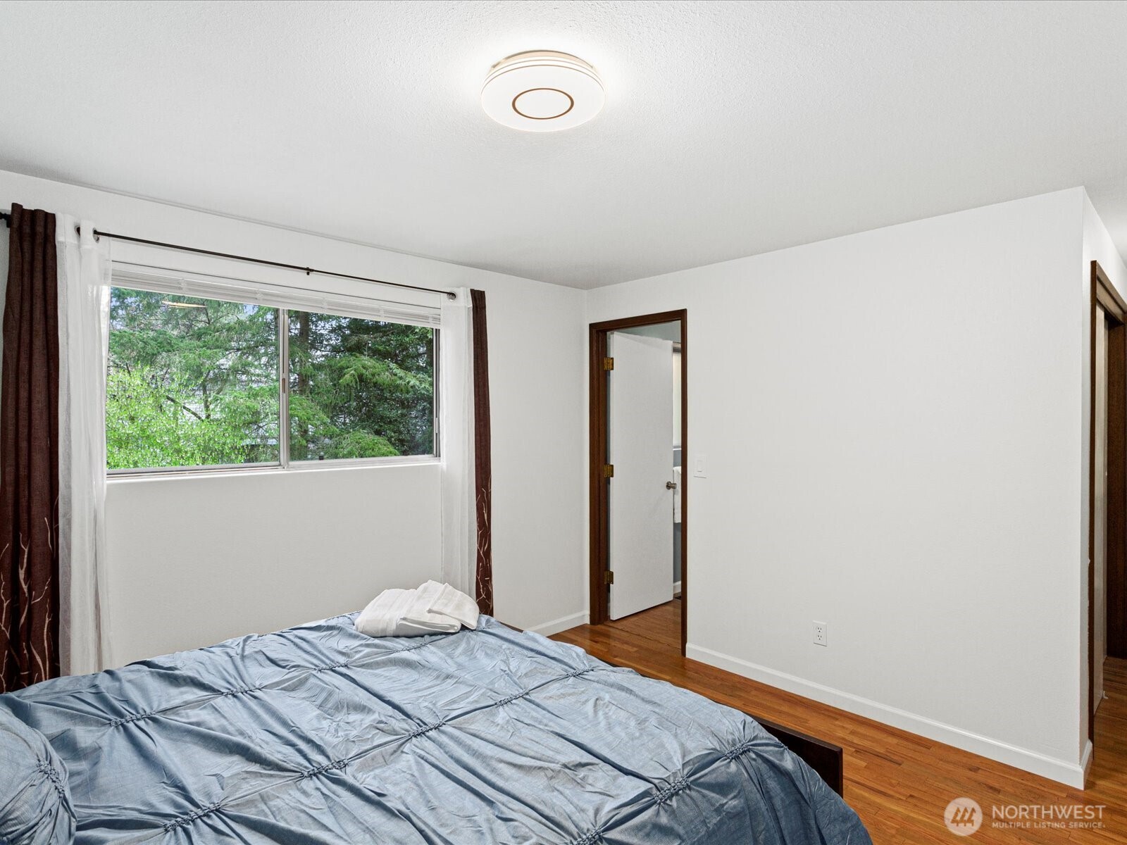 16445 Ambaum Boulevard Property Photo 15