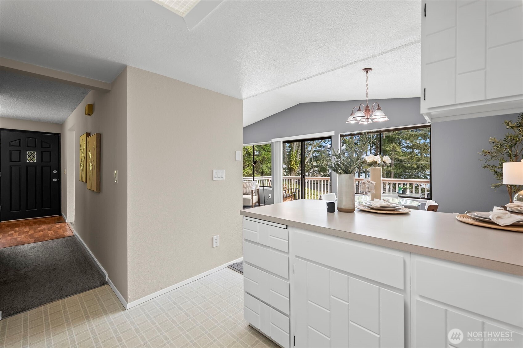 296 298 North Shore Boulevard Property Photo 13