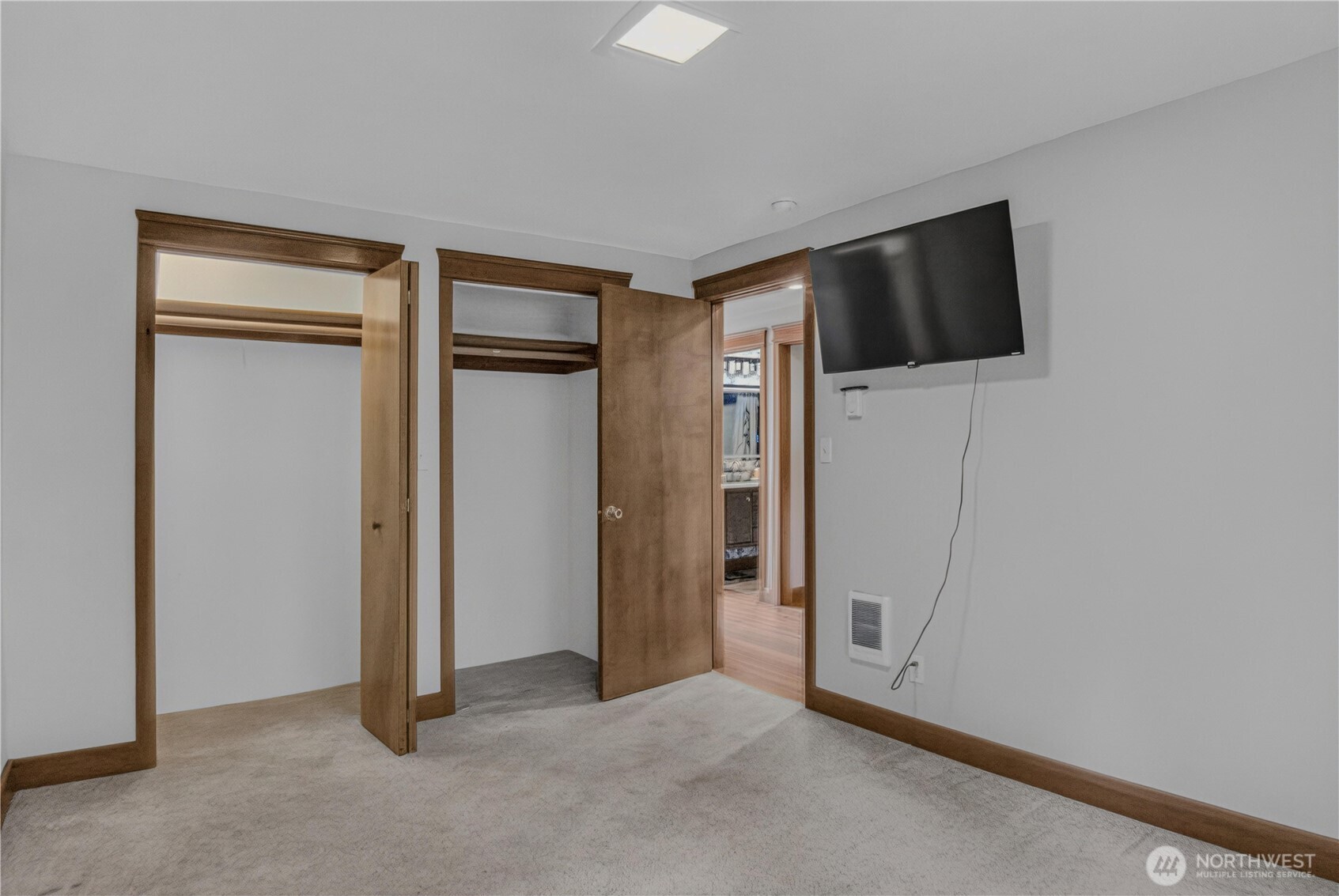 21428 Birch Place Property Photo 14