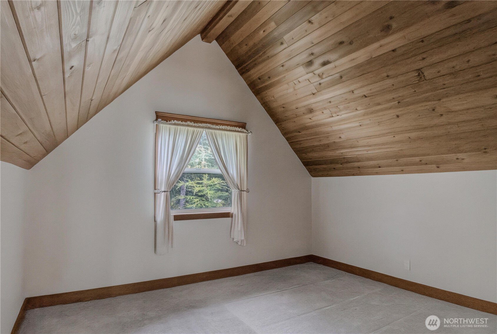 21428 Birch Place Property Photo 19