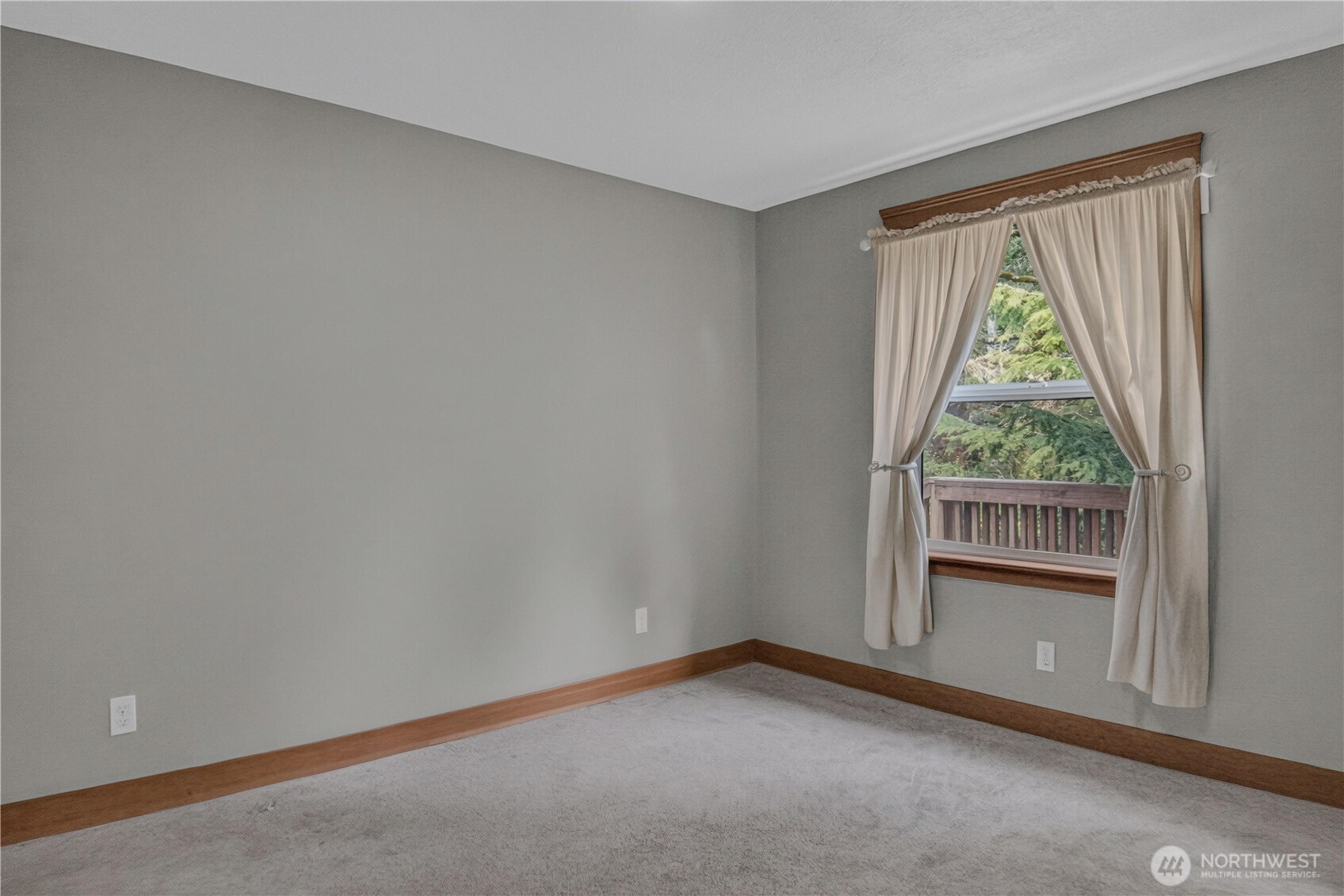 21428 Birch Place Property Photo 21