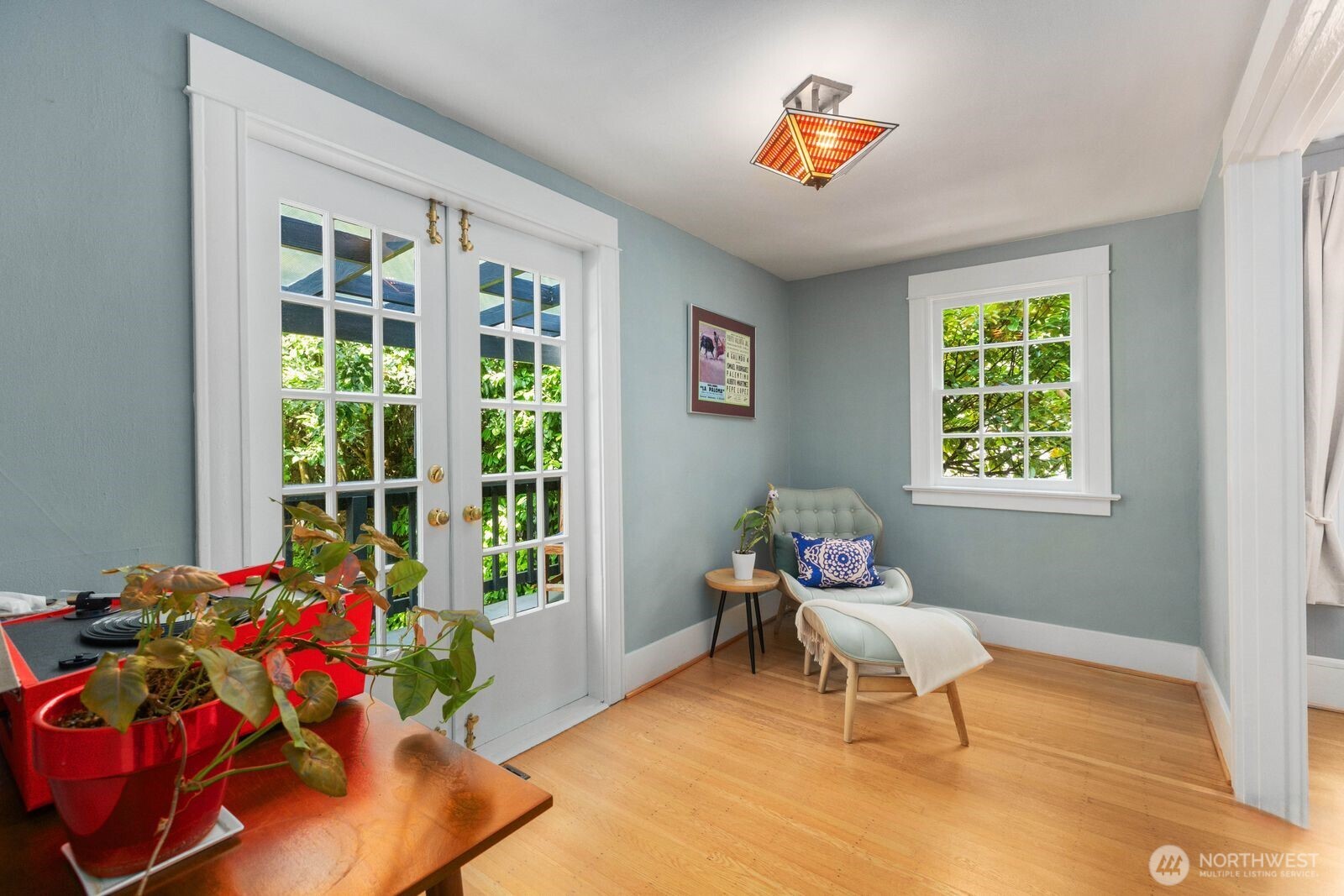 1624 E Mcgraw Street Property Photo 6