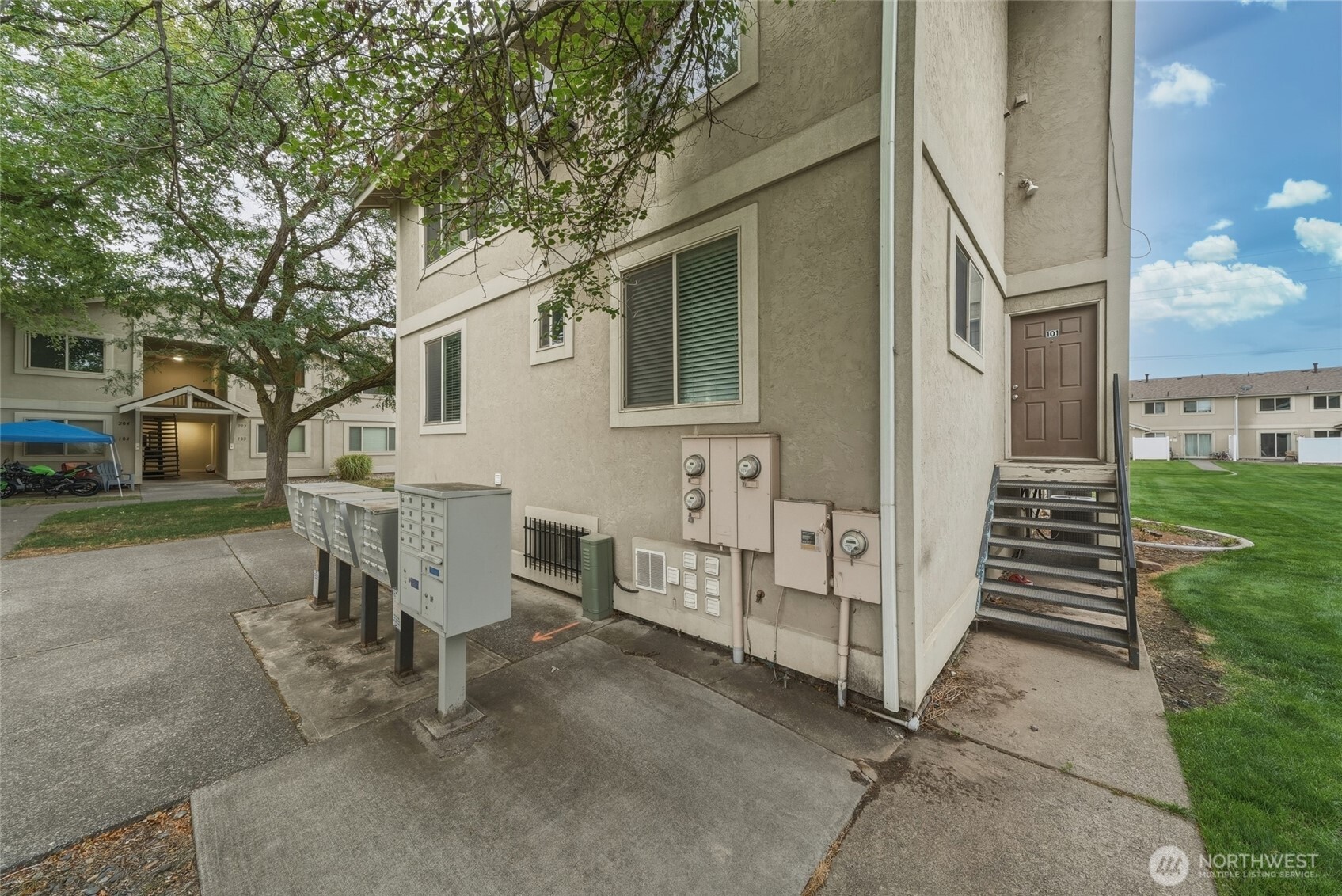 1931 Melrose Street 101 Property Photo 28