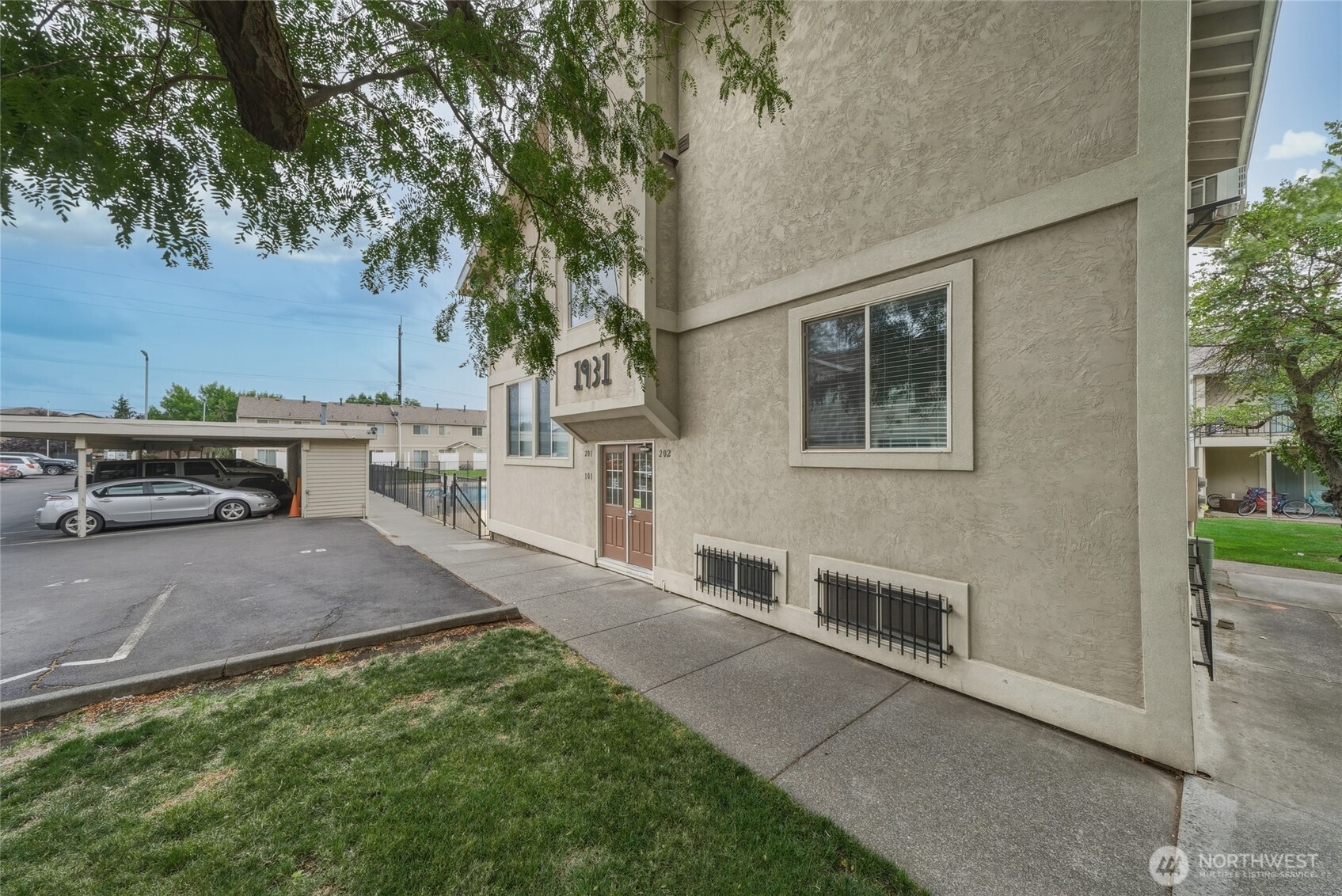 1931 Melrose Street 101 Property Photo 29