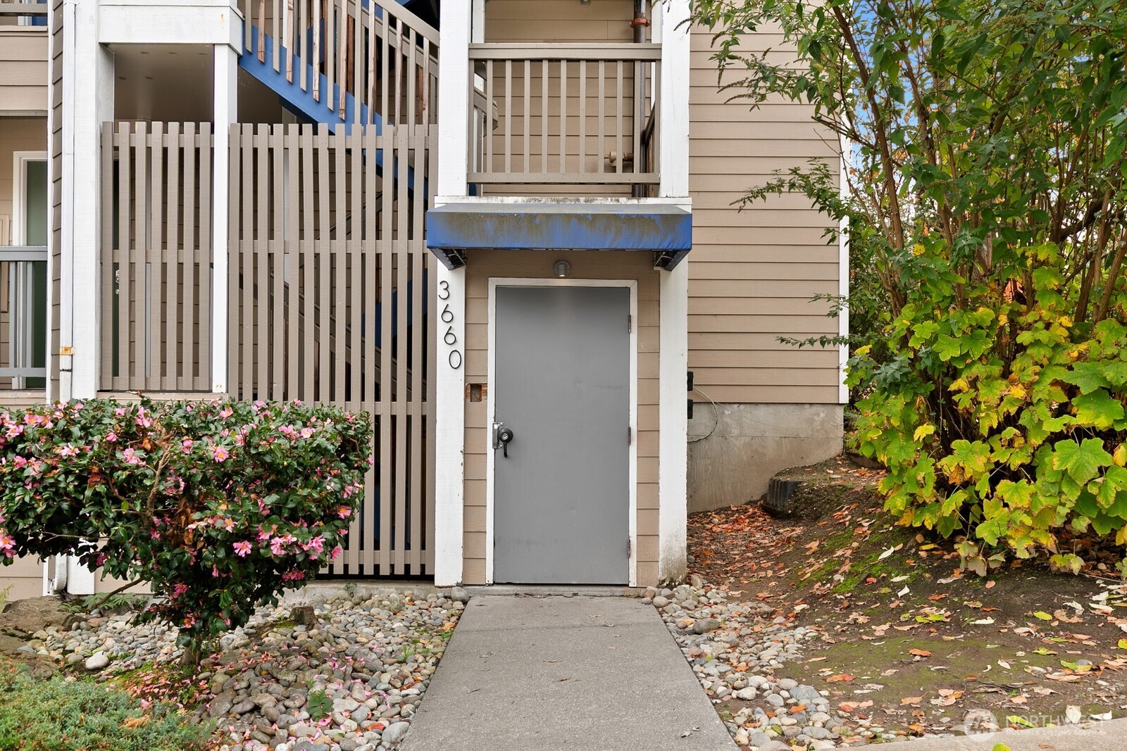 3660 Whitman Avenue Property Photo 3