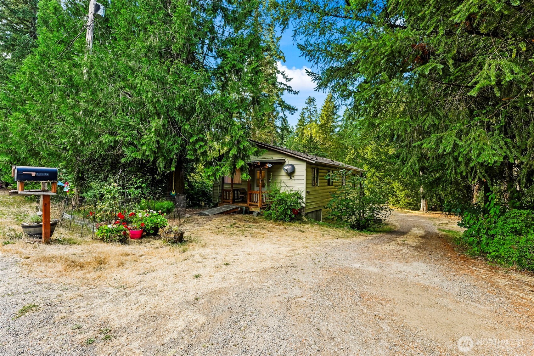 13836 166th Avenue Property Photo 6