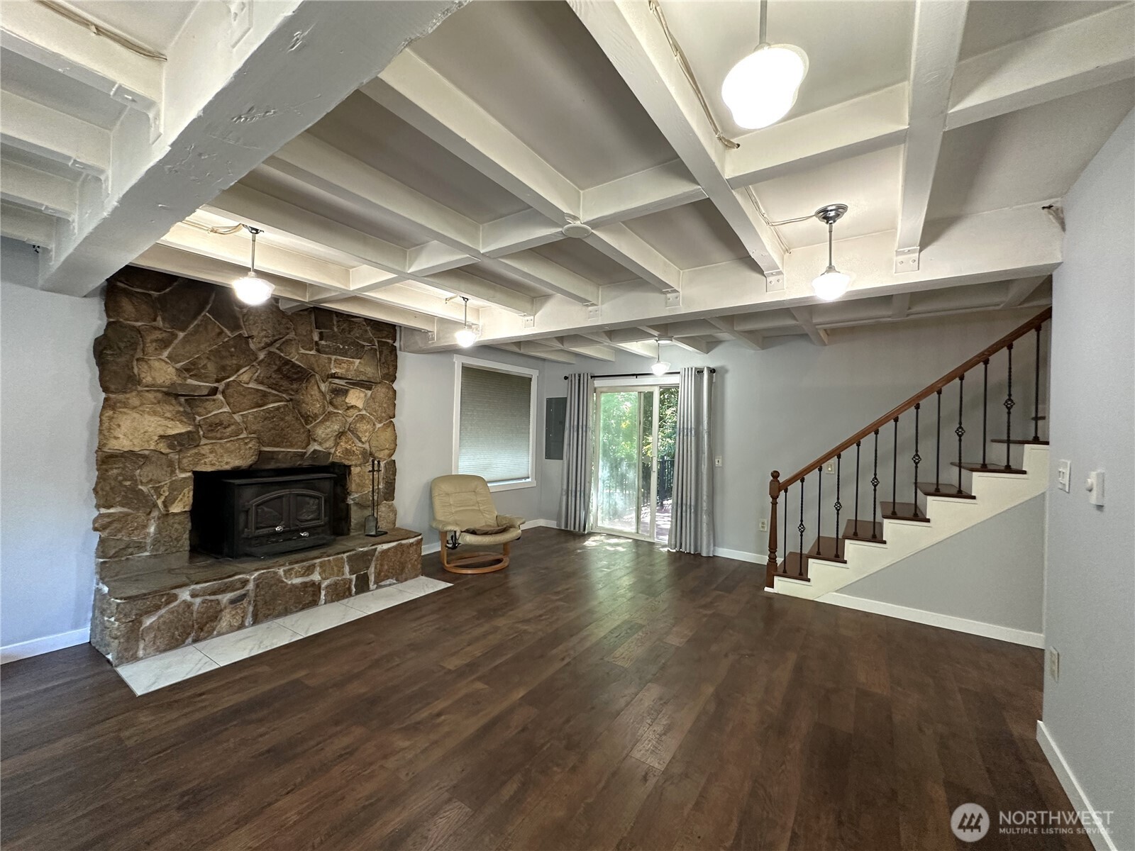 161 E Forest Drive Property Photo 2