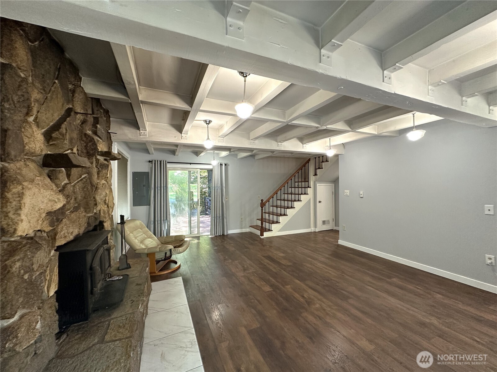 161 E Forest Drive Property Photo 3
