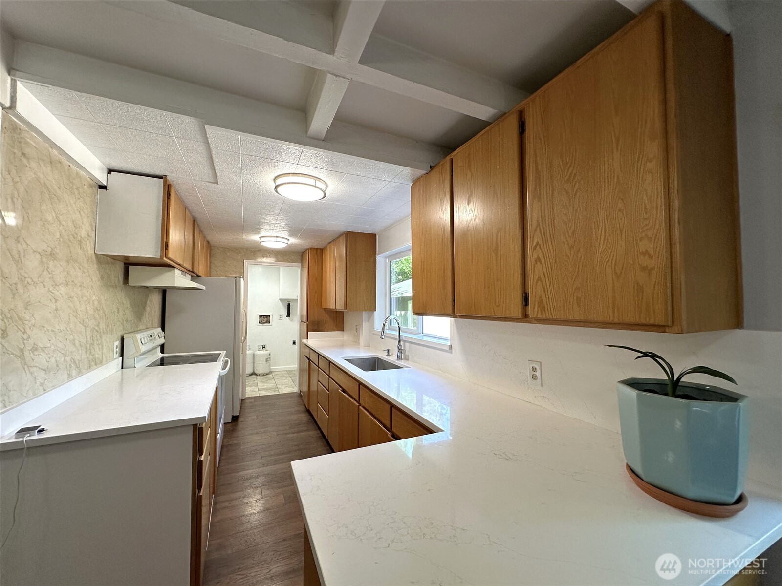 161 E Forest Drive Property Photo 5