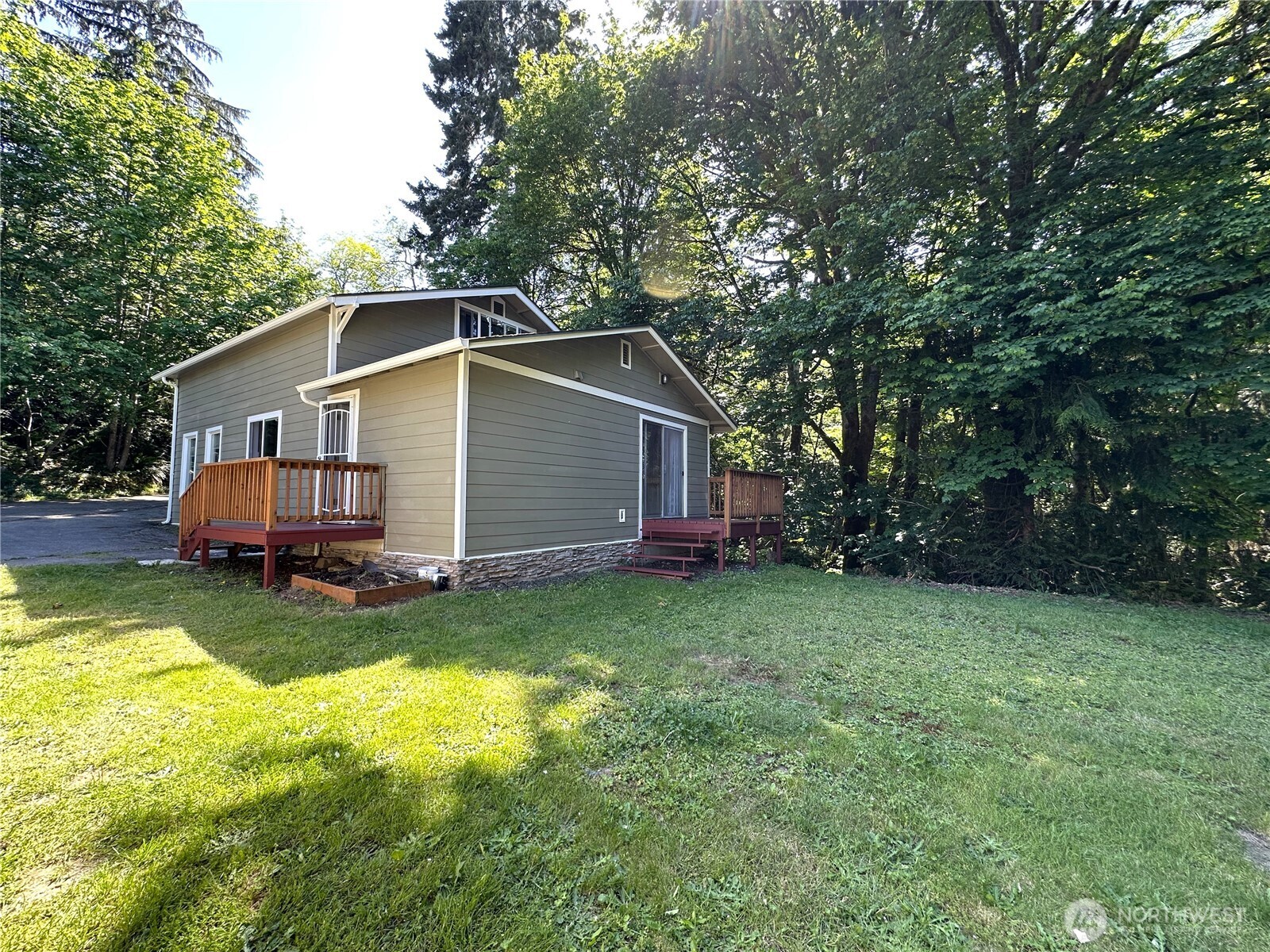161 E Forest Drive Property Photo 18