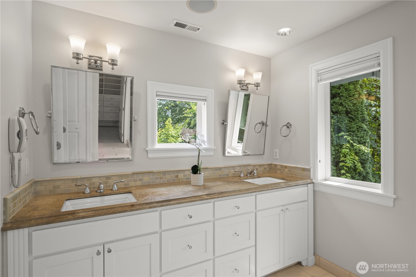 1308 100th Avenue Property Photo 18