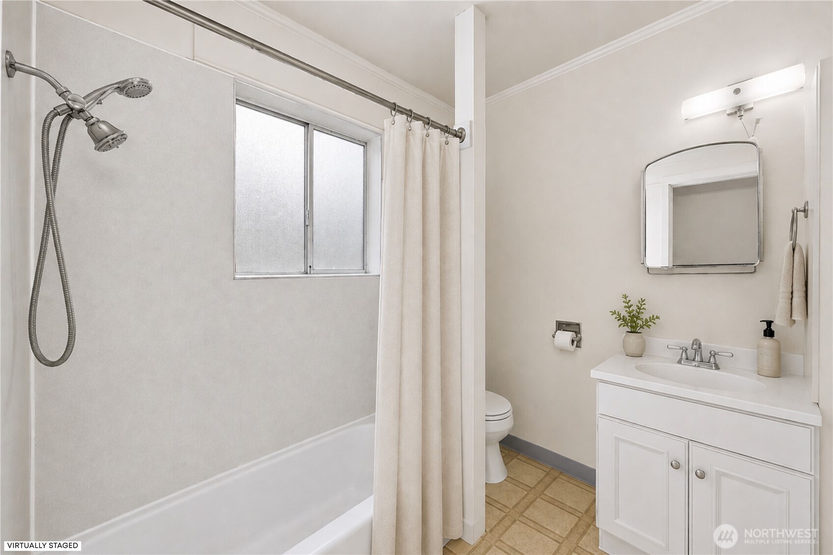 246 4th Avenue Property Photo 14