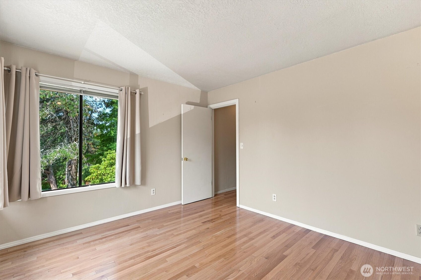 2461 Park Hill Drive Property Photo 23