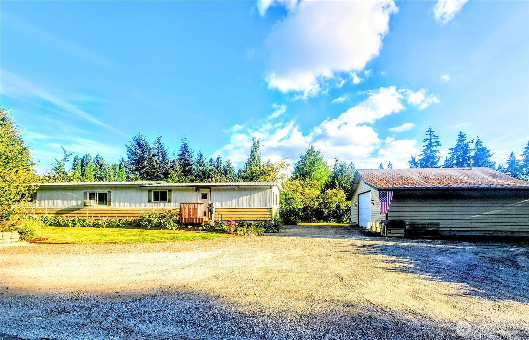 5918 256th Street Property Photo 1